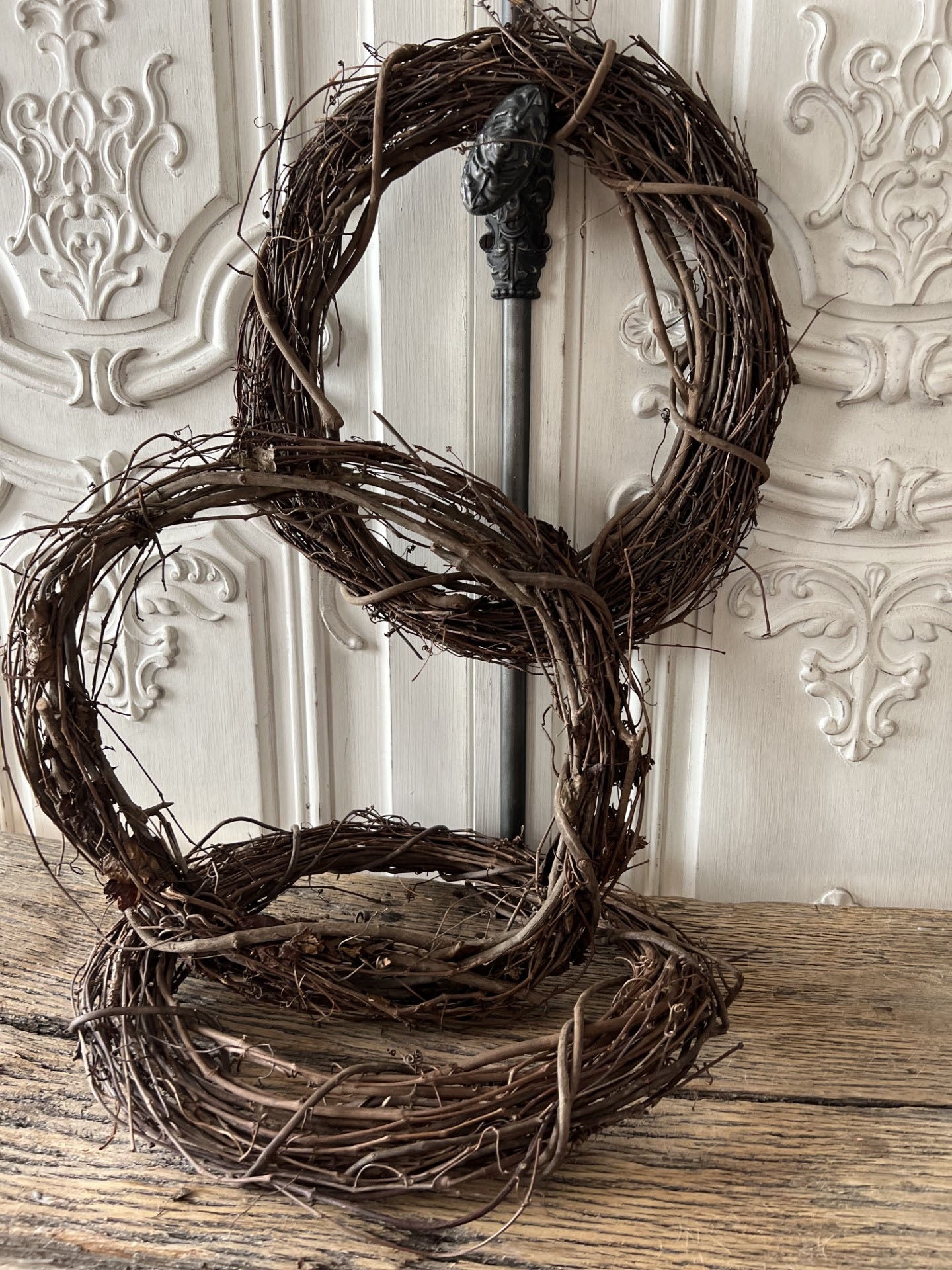 The Rustic Grapevine Cotton & Crete