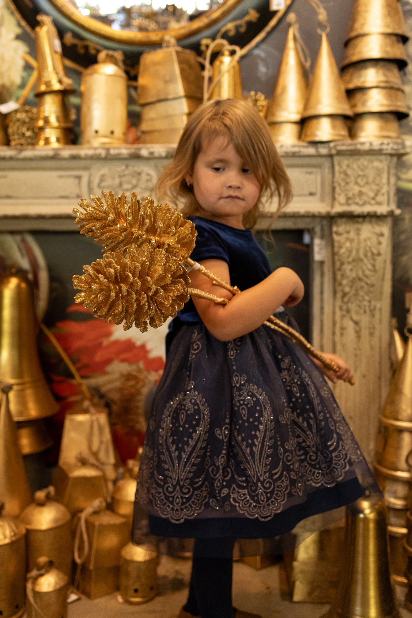 29" Gold Glittered Pinecone Stem