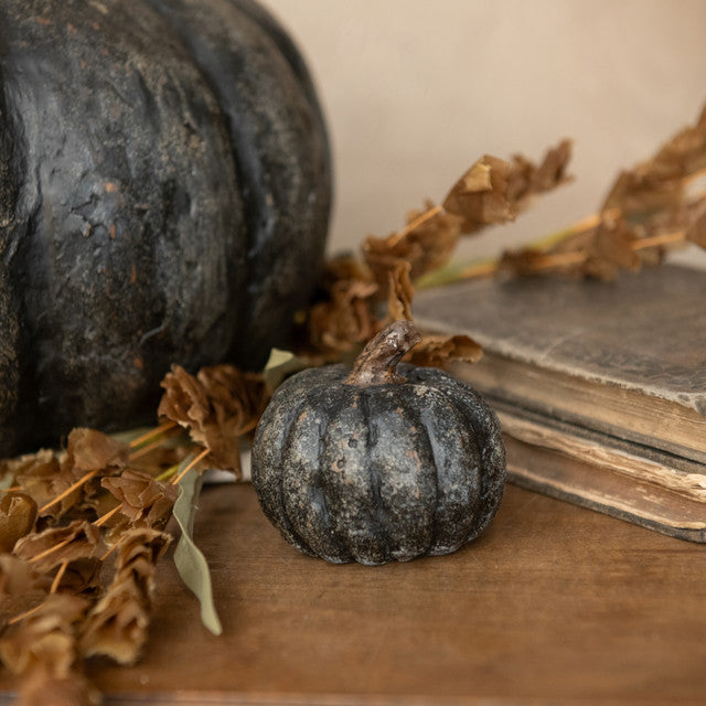 2.75" Black Pumpkin