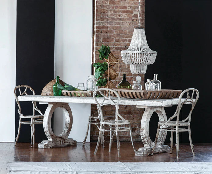 The Luna Dining Table