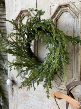 22" Greenwood Valley Wreath