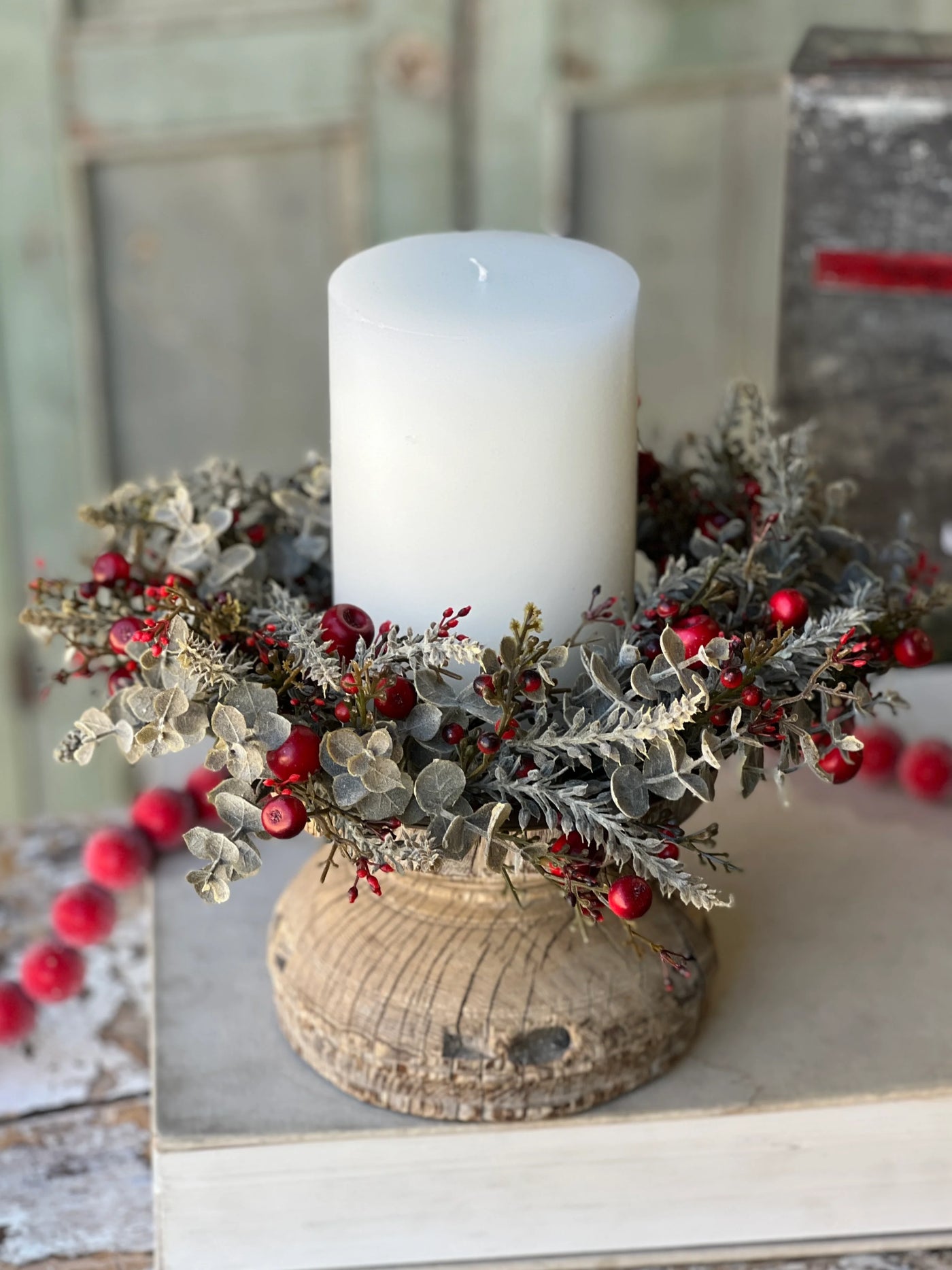 10" Cashel Berry Candle Ring Wreath