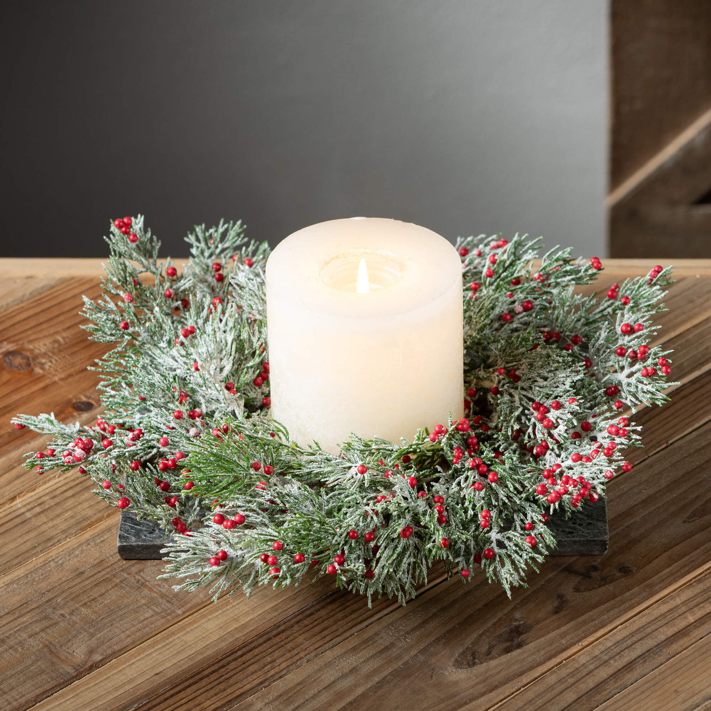 Red Cedar Berry Candle Ring Wreath