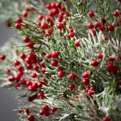 Red Cedar Berry Candle Ring Wreath