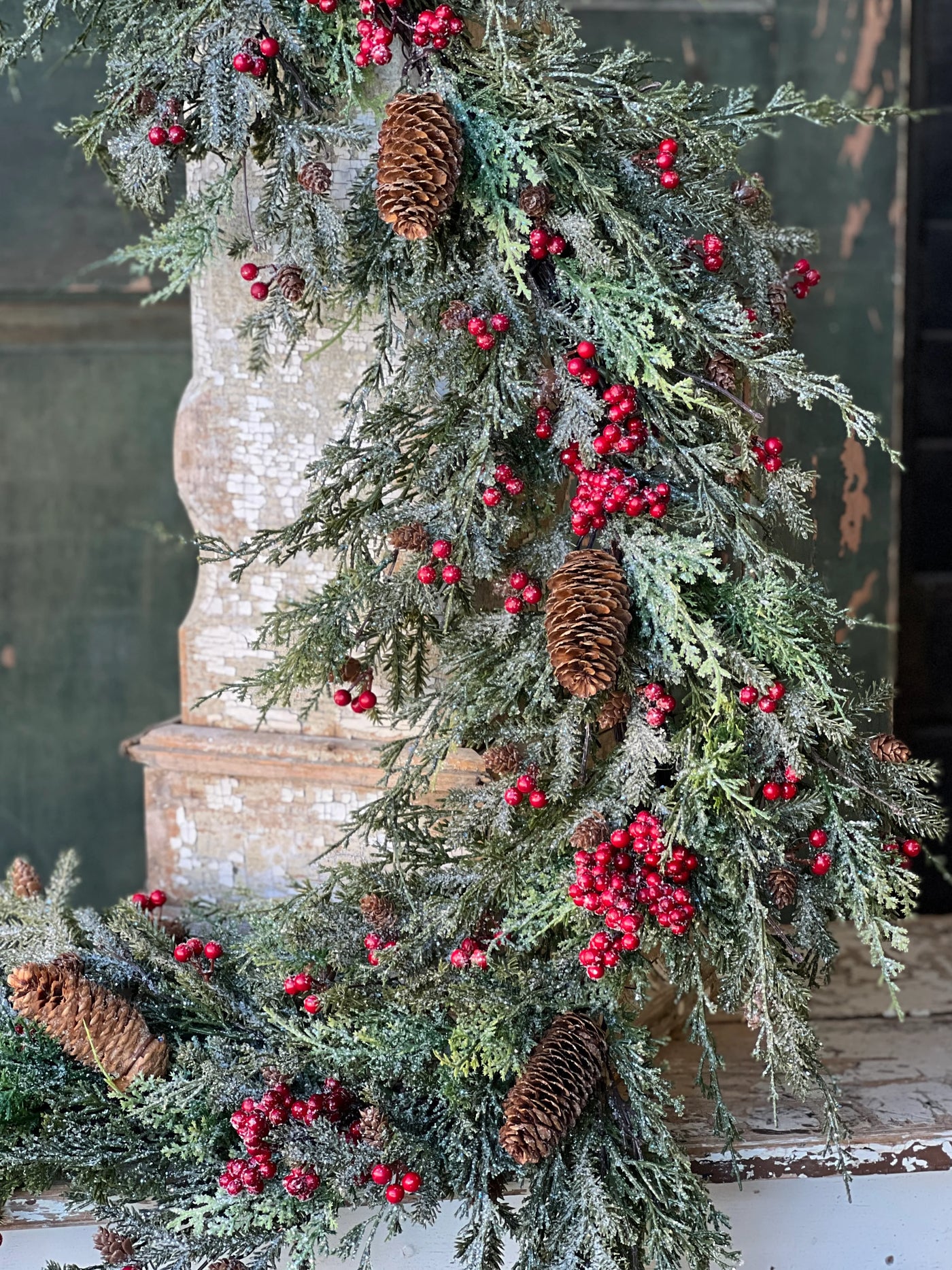 60" Divinity Cedar Garland