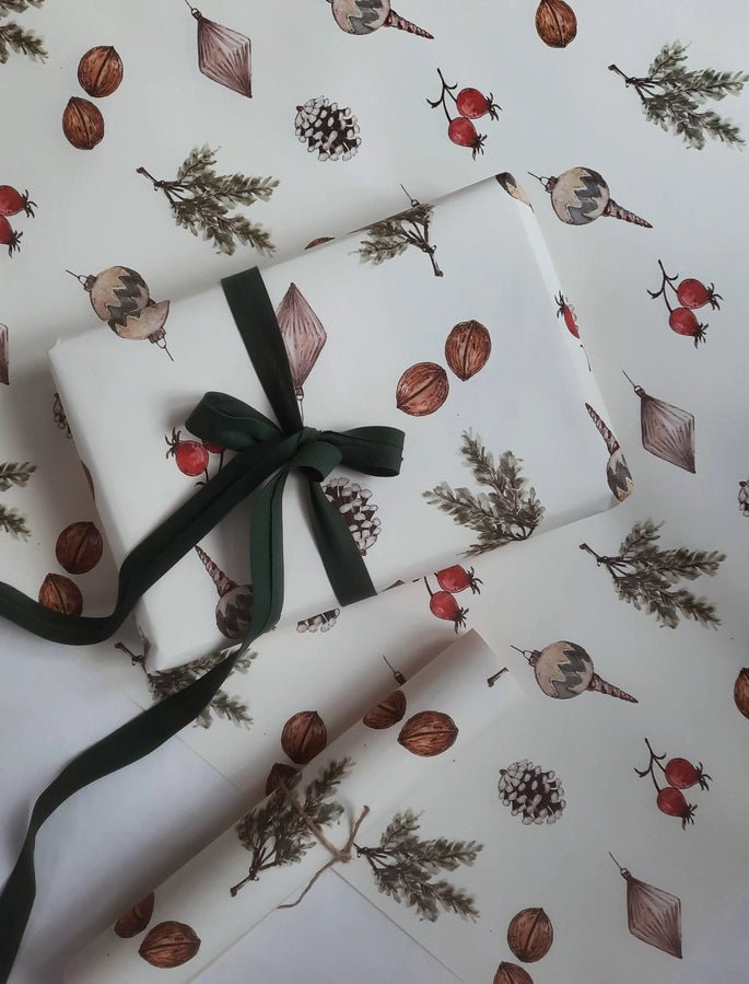 Holiday Charm Luxury Gift Wrap