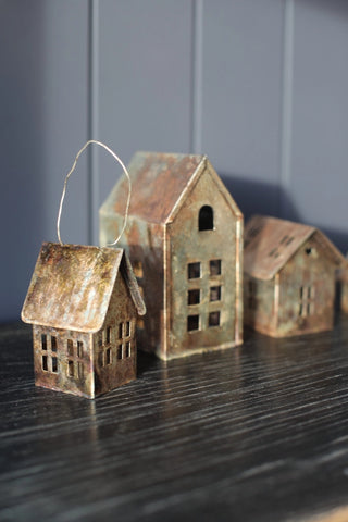 Set of 5 Metal Houses
