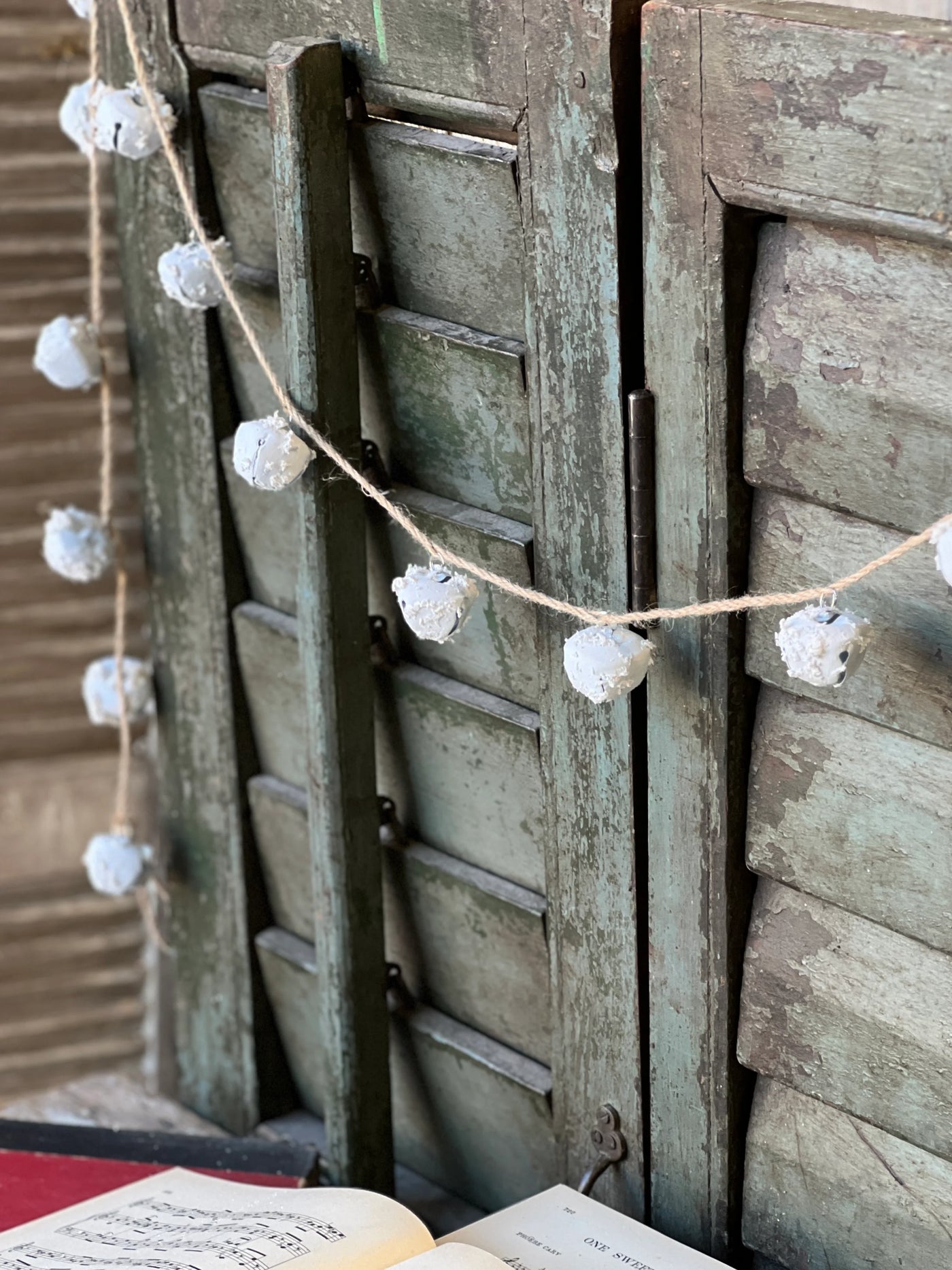 6 Foot Winter Bells Garland - Large Bells