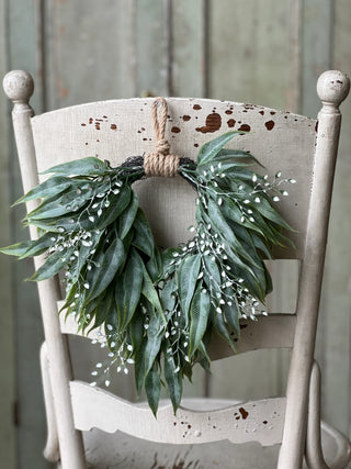 11" Hourglass Greens Wreath