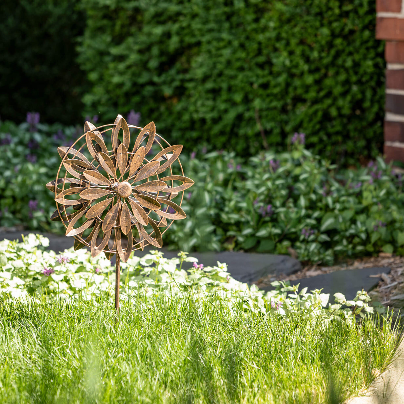 Spinning Flower Garden Stake