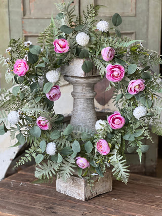 24" Bloomsbury Hill Wreath