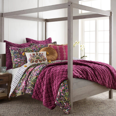 The English Garden Quilt Set - Available in Queen or King Size