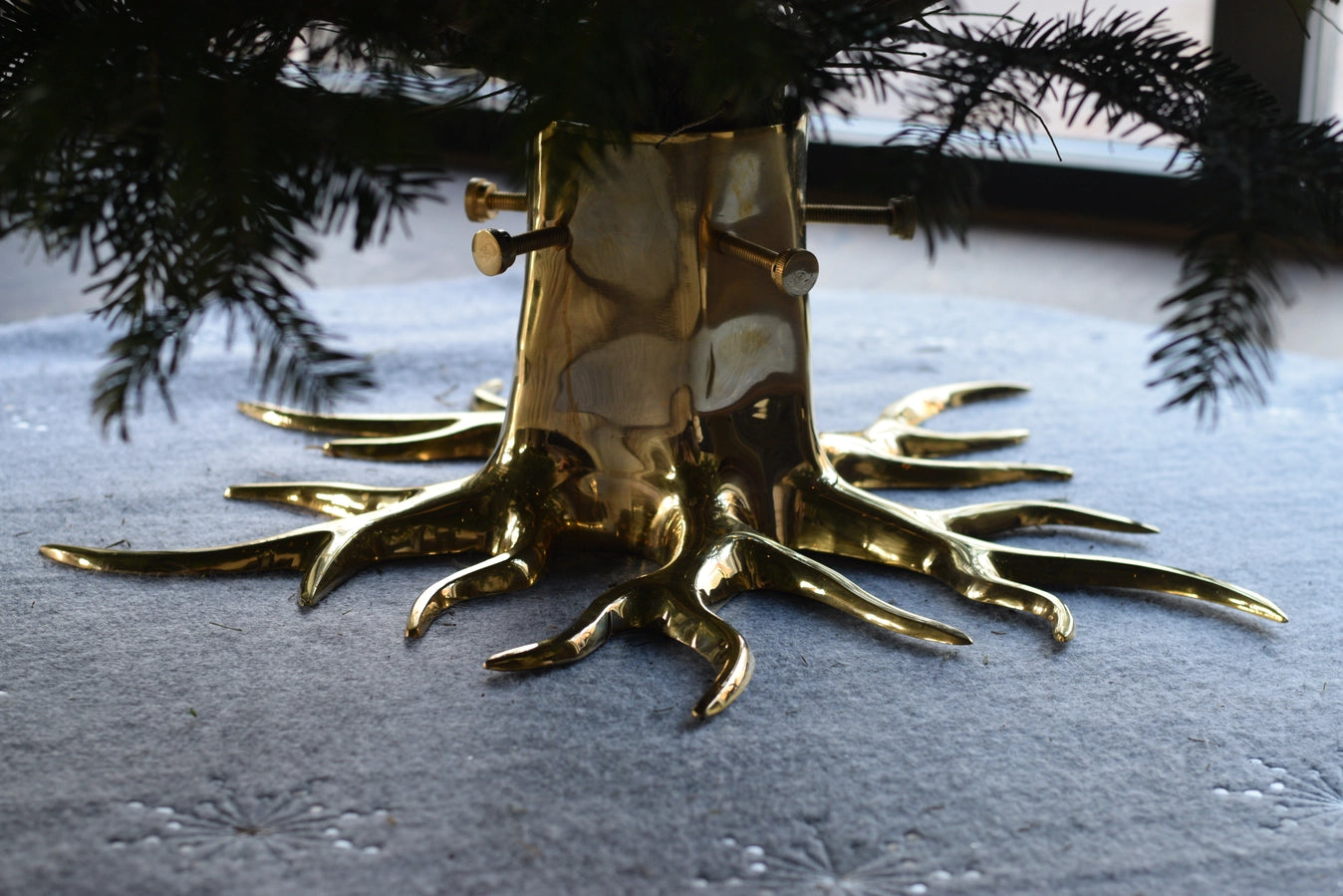 Brass Christmas Tree Root Stand