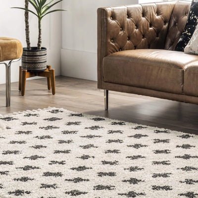 Fatima Cross Shag Tassel Area Rug