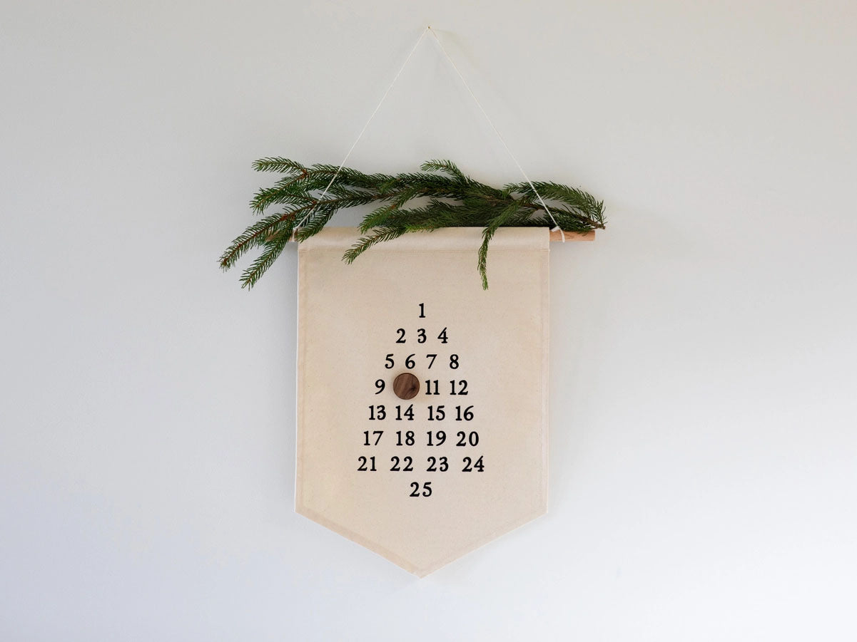Simple Canvas and Wood Advent Calender