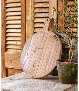 Old Pine Bread Board - Round